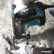 Отбойный молоток Makita HM1213C