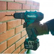 Ударная дрель-шуруповерт Makita HP333DWAE (с 2-мя АКБ, кейс)