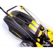 Колёсная газонокосилка Champion LM5345